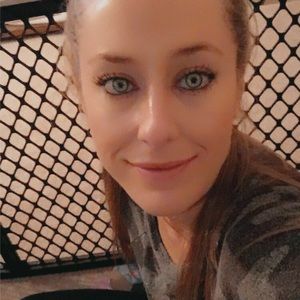 Meet your Posher, Gena